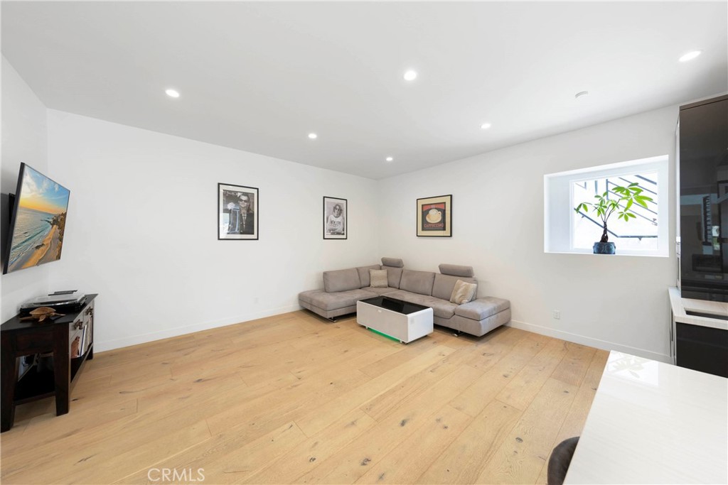 MLS #OC26155150 image #9