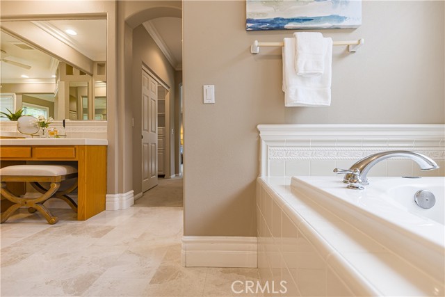 3669 Strata Drive, Carlsbad CA: https://media.crmls.org/medias/8999d48e-84e7-42ef-b85e-d9a050386dcf.jpg