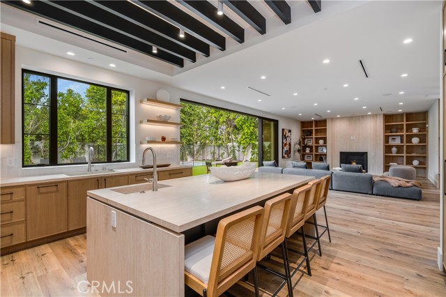 Detail Gallery Image 21 of 54 For 5929 Melvin Ave, Tarzana,  CA 91356 - 5 Beds | 6 Baths