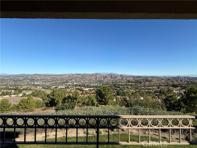 Detail Gallery Image 3 of 27 For 7863 E Viewrim, Anaheim Hills,  CA 92808 - 2 Beds | 2 Baths