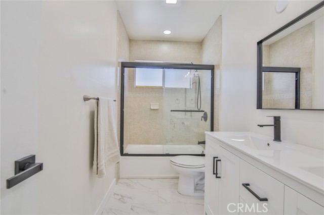 12122 Goldendale Drive, La Mirada CA: https://media.crmls.org/medias/899ca358-a88d-429d-afb1-5e727e1f3dc3.jpg
