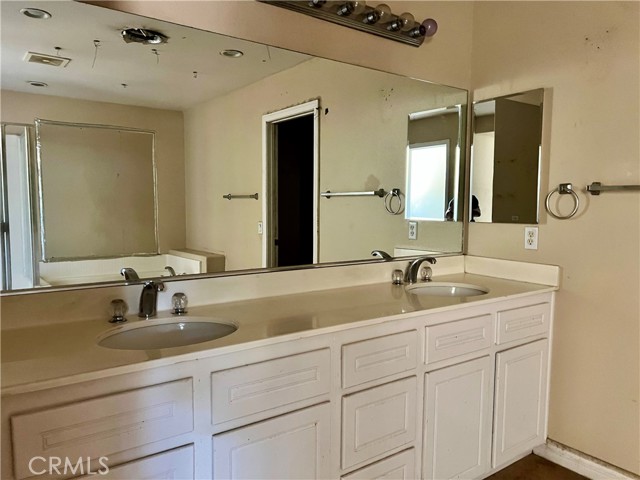 Detail Gallery Image 27 of 35 For 11472 Magnolia St, Corona,  CA 92883 - 3 Beds | 2 Baths