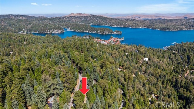 613 E Victoria Court, Lake Arrowhead, CA 92352