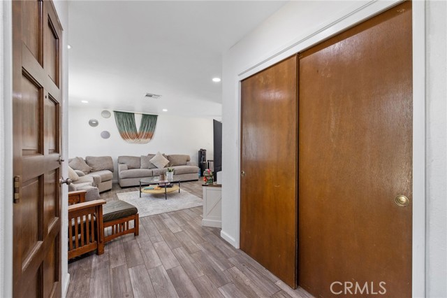 Detail Gallery Image 7 of 33 For 1911 W Vine St, Visalia,  CA 93277 - 3 Beds | 2 Baths