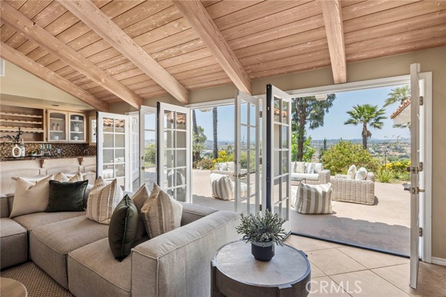 Detail Gallery Image 31 of 74 For 31396 Lake Vista Cir, Bonsall,  CA 92003 - 4 Beds | 3/1 Baths