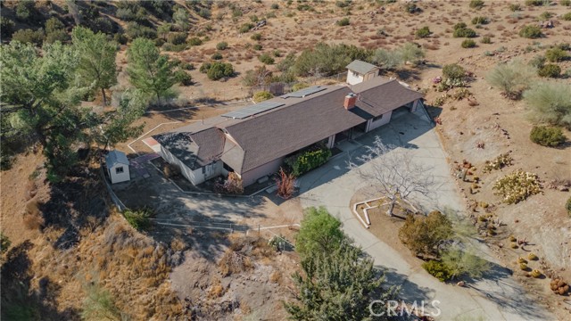 31427 Indian Oak Rd, Acton CA: https://media.crmls.org/medias/899f41ec-7742-4c7e-9147-1113fcaf306d.jpg