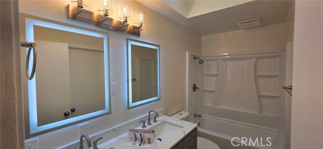 Detail Gallery Image 9 of 15 For 23300 23300 Welby, West Hills,  CA 91307 - 3 Beds | 2 Baths