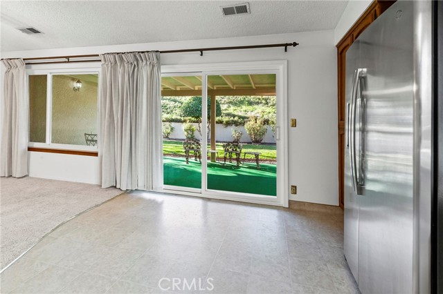 Detail Gallery Image 8 of 28 For 523 Rose Ln, Paso Robles,  CA 93446 - 4 Beds | 2 Baths