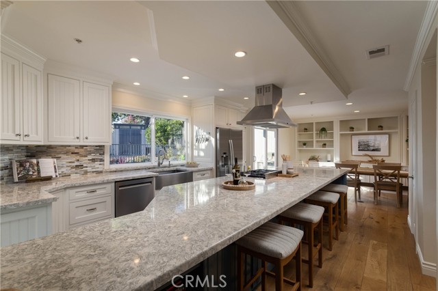 Image 6 of 30 For 132 Esplanade