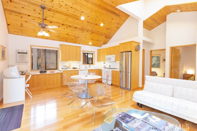 Detail Gallery Image 6 of 28 For 1917 Freeman, –,  CA 93222 - 2 Beds | 1 Baths