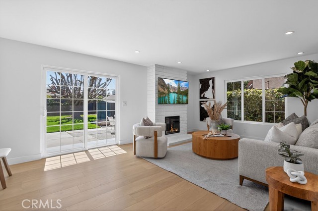 Detail Gallery Image 15 of 50 For 3106 E Trenton, Orange,  CA 92867 - 4 Beds | 2 Baths