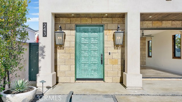 Detail Gallery Image 26 of 61 For 243 Poppy Ave, Corona Del Mar,  CA 92625 - 4 Beds | 3/1 Baths