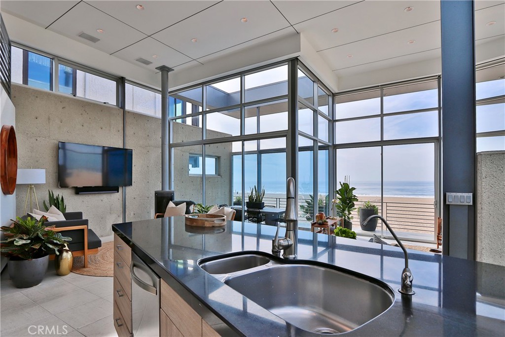 622 The Strand
