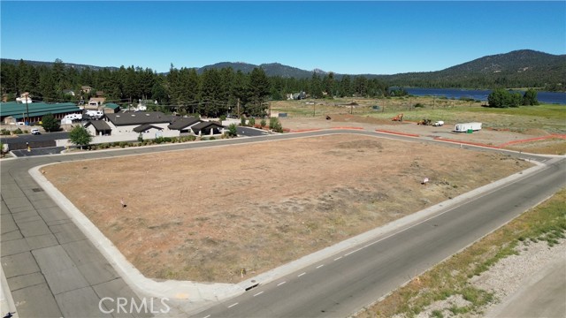 Detail Gallery Image 11 of 16 For 154 Sandalwood Dr, Big Bear Lake,  CA 92315 - – Beds | – Baths