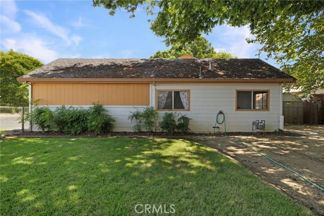 991 Vermont Street, Gridley CA: https://media.crmls.org/medias/89a4ebc6-a242-4e9c-9c93-162f2dfb7433.jpg