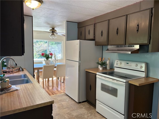 Detail Gallery Image 10 of 25 For 8444 Saddle Rd, Kelseyville,  CA 95451 - 2 Beds | 2 Baths