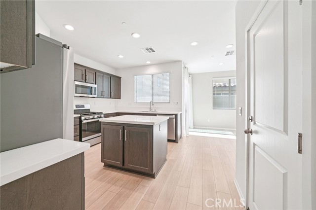 Detail Gallery Image 13 of 54 For 29279 Tourmaline, Winchester,  CA 92596 - 3 Beds | 2/1 Baths