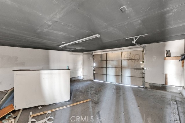 9777 Tamarisk Avenue, Hesperia, California 92345, ,Commercial Sale,For Sale,9777 Tamarisk Avenue,CRHD25111922