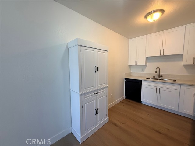 Image 7 of 13 For 526 Greystone  3