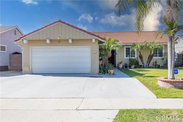 Detail Gallery Image 4 of 29 For 633 S Echo, Anaheim,  CA 92804 - 4 Beds | 2 Baths