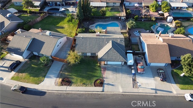 Detail Gallery Image 7 of 31 For 936 E Terrace Dr, Hanford,  CA 93230 - 4 Beds | 2 Baths