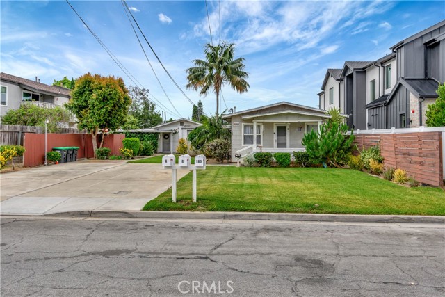 165 Cecil Pl, Costa Mesa, CA 92627