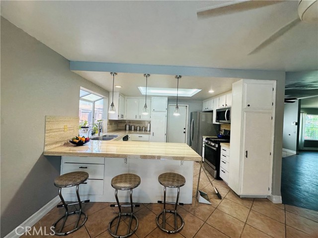Detail Gallery Image 16 of 28 For 25690 Onate Dr, Moreno Valley,  CA 92557 - 3 Beds | 2 Baths