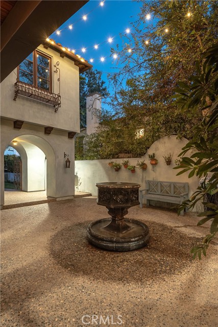 1725 Oak Avenue, Manhattan Beach, California 90266, 4 Bedrooms Bedrooms, ,4 BathroomsBathrooms,Residential,Sold,Oak,SB21251679