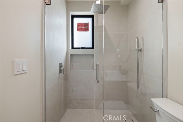 Detail Gallery Image 63 of 73 For 4026 Garden Ave, Los Angeles,  CA 90039 - 5 Beds | 4/2 Baths