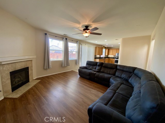 Detail Gallery Image 11 of 48 For 29894 Warm Sands Dr, Menifee,  CA 92584 - 4 Beds | 2/1 Baths