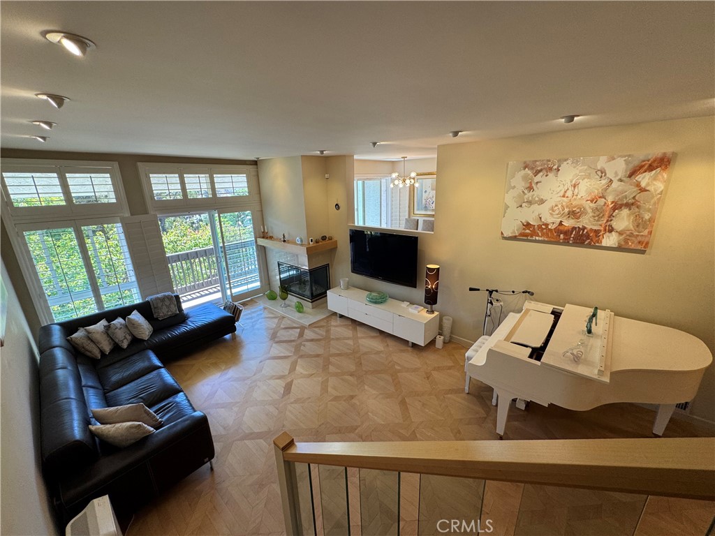 1688 Palisades Drive