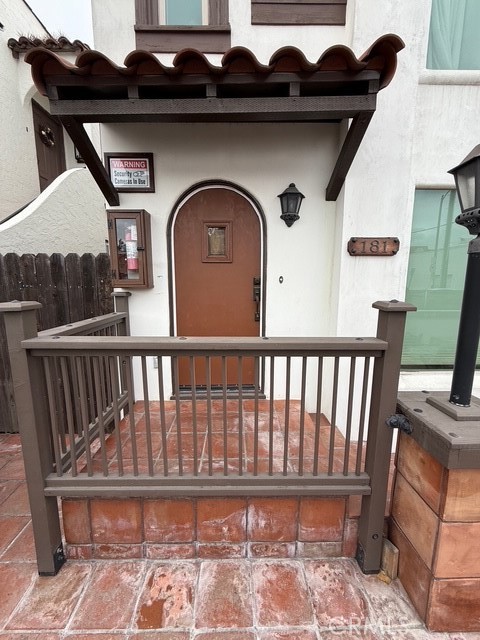 Detail Gallery Image 2 of 29 For 181 Corona, Long Beach,  CA 90803 - 1 Beds | 1 Baths