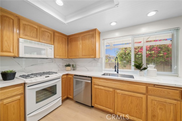 Detail Gallery Image 16 of 50 For 9092 La Linda Ave, Fountain Valley,  CA 92708 - 4 Beds | 2/1 Baths