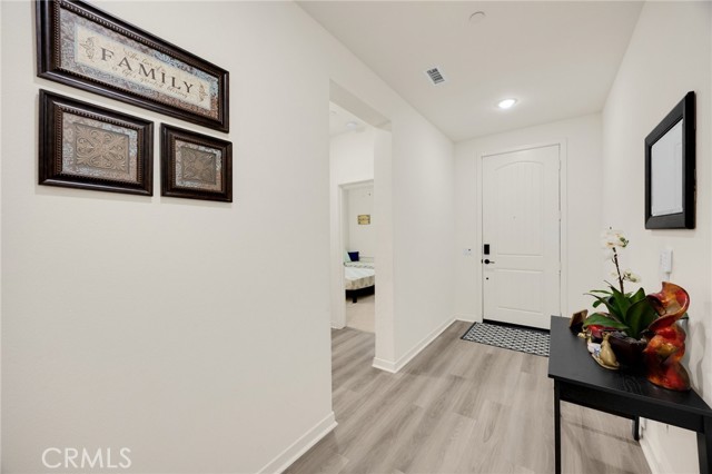 Detail Gallery Image 16 of 41 For 2670 E Embry Ln, Ontario,  CA 91762 - 4 Beds | 3 Baths