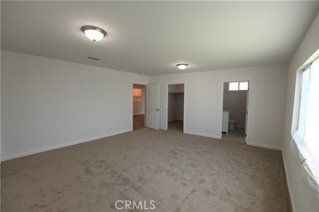 1800 S Ridgeley Drive, Los Angeles CA: https://media.crmls.org/medias/89acee81-7fd4-4bd2-a120-2a8dc2f65442.jpg