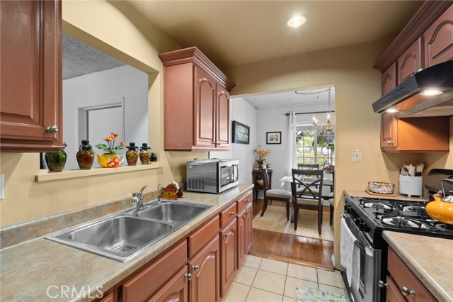14358 1/2 Jeanette Lane, Baldwin Park CA: https://media.crmls.org/medias/89ad5e74-0f7e-4e5b-a3c4-6668e98ca9ba.jpg