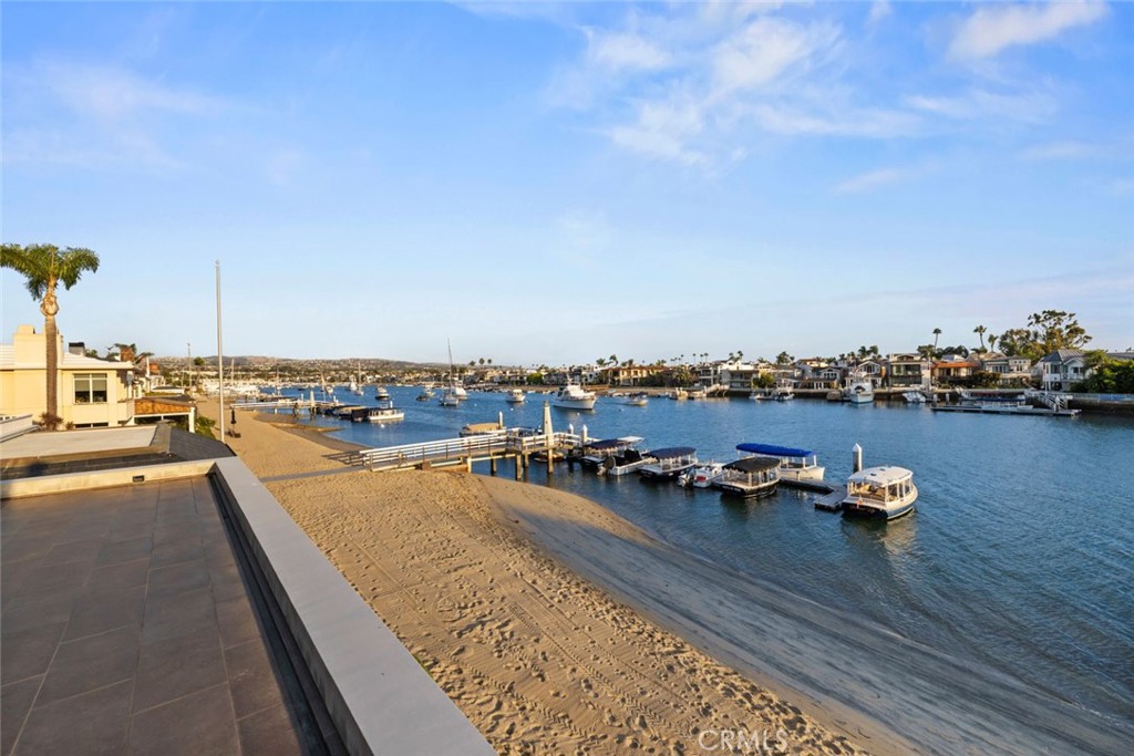 89ae35ab 8f7d 481f Ba40 02fcc98a8563