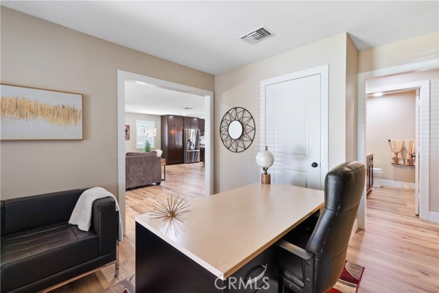 33127 Camelot Drive, Yucaipa CA: https://media.crmls.org/medias/89af2a58-a6de-4212-aace-50c5d31d7d5e.jpg