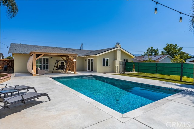 Detail Gallery Image 4 of 48 For 2399 Three Bar Ln, Norco,  CA 92860 - 3 Beds | 2 Baths