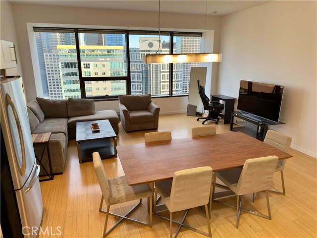 Detail Gallery Image 2 of 21 For 1100 Wilshire Bld #1908,  Los Angeles,  CA 90017 - 1 Beds | 1 Baths