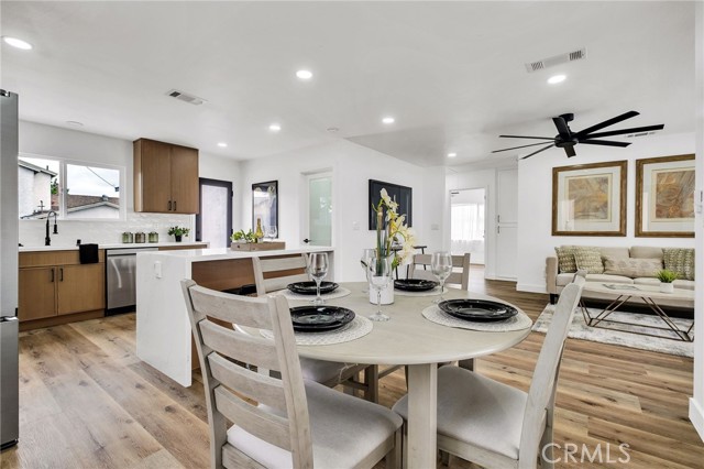 Detail Gallery Image 4 of 30 For 4318 Maybank, Lakewood,  CA 90712 - 3 Beds | 2 Baths