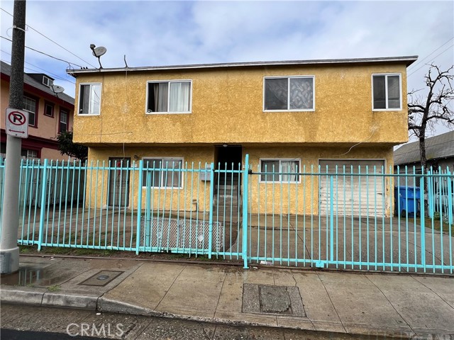 Detail Gallery Image 1 of 15 For 901 W 83rd St, Los Angeles,  CA 90044 - – Beds | – Baths