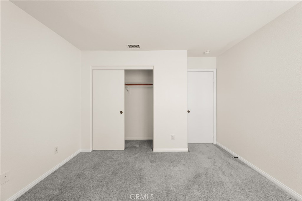 https://media.crmls.org/medias/89b0b4c2-694c-41a1-ac63-c1572e7dbcd2.jpg?preset=X-Large