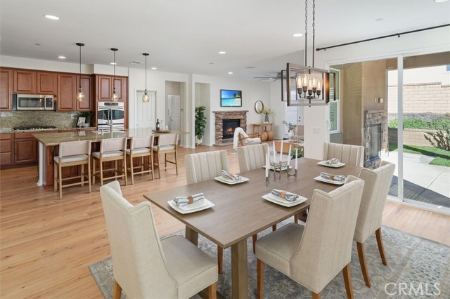 MLS #SR25248596 image #9