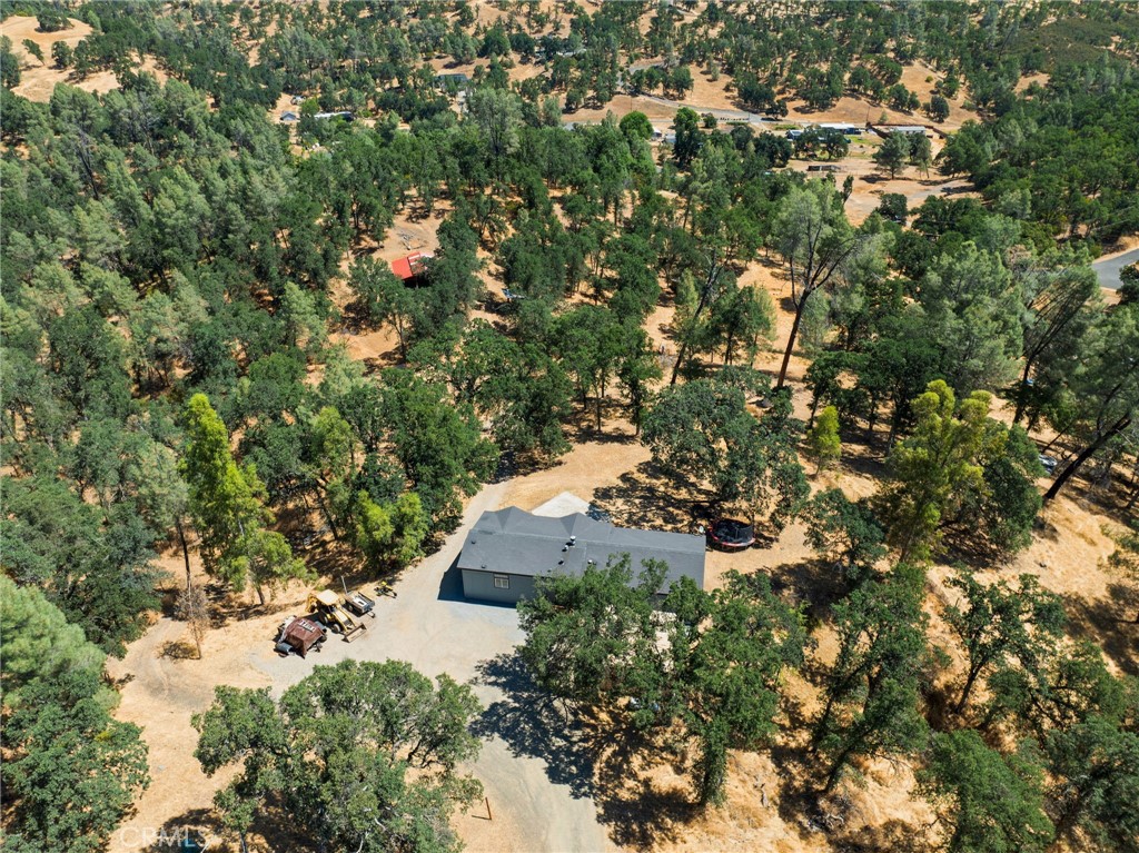 https://media.crmls.org/medias/89b27526-07e0-4b0a-914d-0b918273a6ca.jpg?preset=X-Large