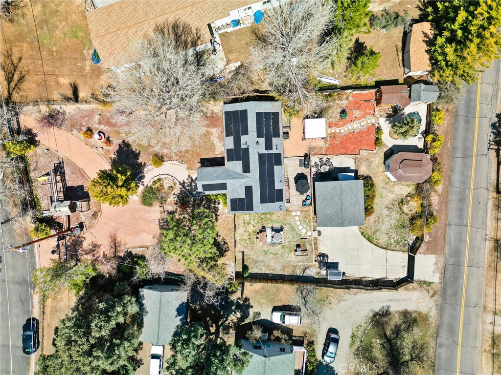 https://media.crmls.org/medias/89b2c0bb-60ab-4e8a-920d-c59e6d10e79d.jpg?preset=X-Large