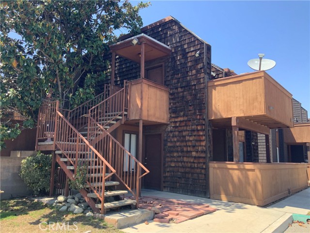 Detail Gallery Image 1 of 19 For 9020 Newport Ave #17,  Fontana,  CA 92335 - 2 Beds | 2 Baths