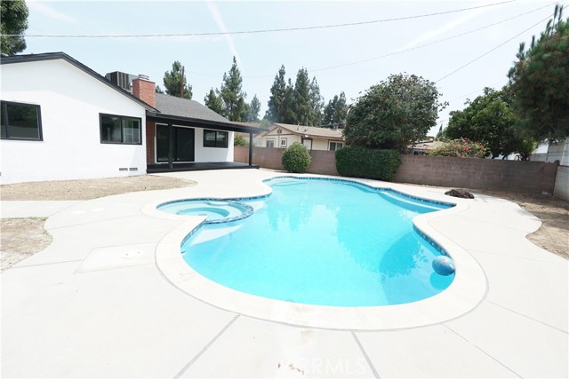 10345 Blucher Avenue, Granada Hills CA: https://media.crmls.org/medias/89b341aa-b94f-4dce-b931-2be4e282521b.jpg