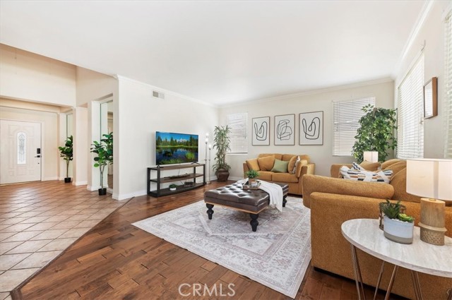 Detail Gallery Image 10 of 45 For 24320 Calle Estancia, Murrieta,  CA 92562 - 6 Beds | 3 Baths