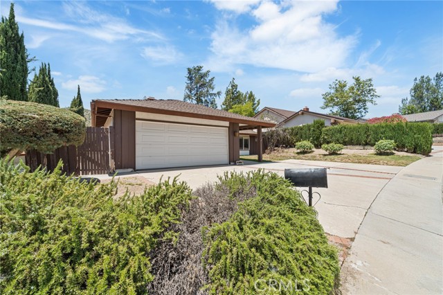 4005 Joelton Drive, Agoura Hills CA: https://media.crmls.org/medias/89b3669d-4367-42c0-a6f0-b47b8a236a08.jpg